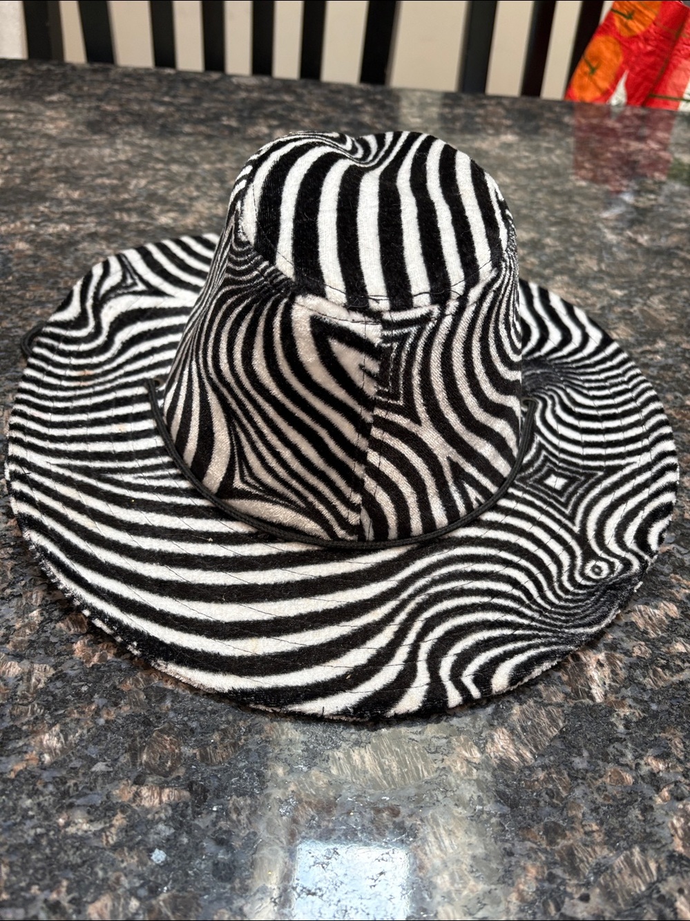 Zebra print Adult Felt Cowboy Hat with Drawstring - Picture 4 of 4